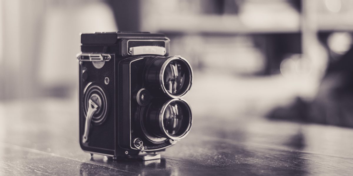 camara-fotos-antiguas-blanco-negro